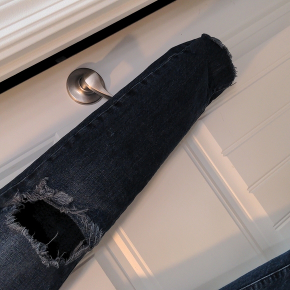 Stella Skinny Jeans - Picture 3 of 4